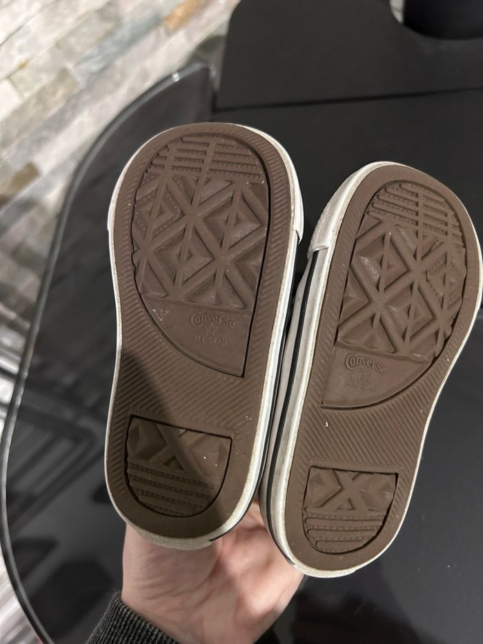 Converse montante bébé taille 21 - photo numéro 6