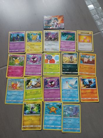 Lot cartes pokemon