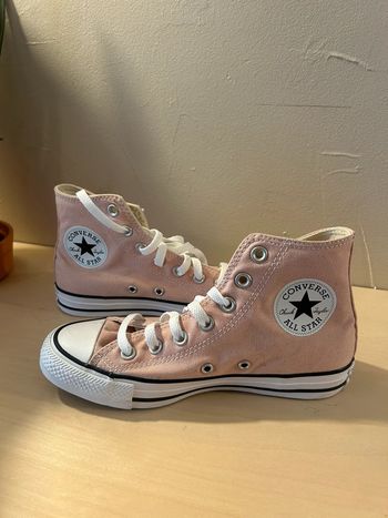 Femme ou ado : converse hautes rose clair taille 37
