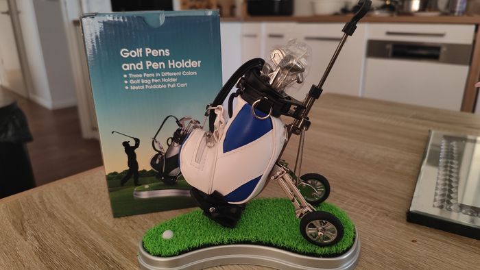 Superbe porte stylos de bureau ou autre sac de golf avec stylos neuf