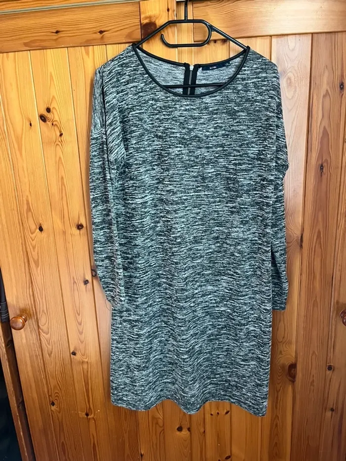 Robe grise manches longues Taille M Kiabi