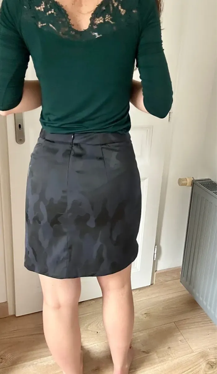Jupe Zapa – Motif discret & zips décoratifs – Taille 36 / S - photo numéro 4