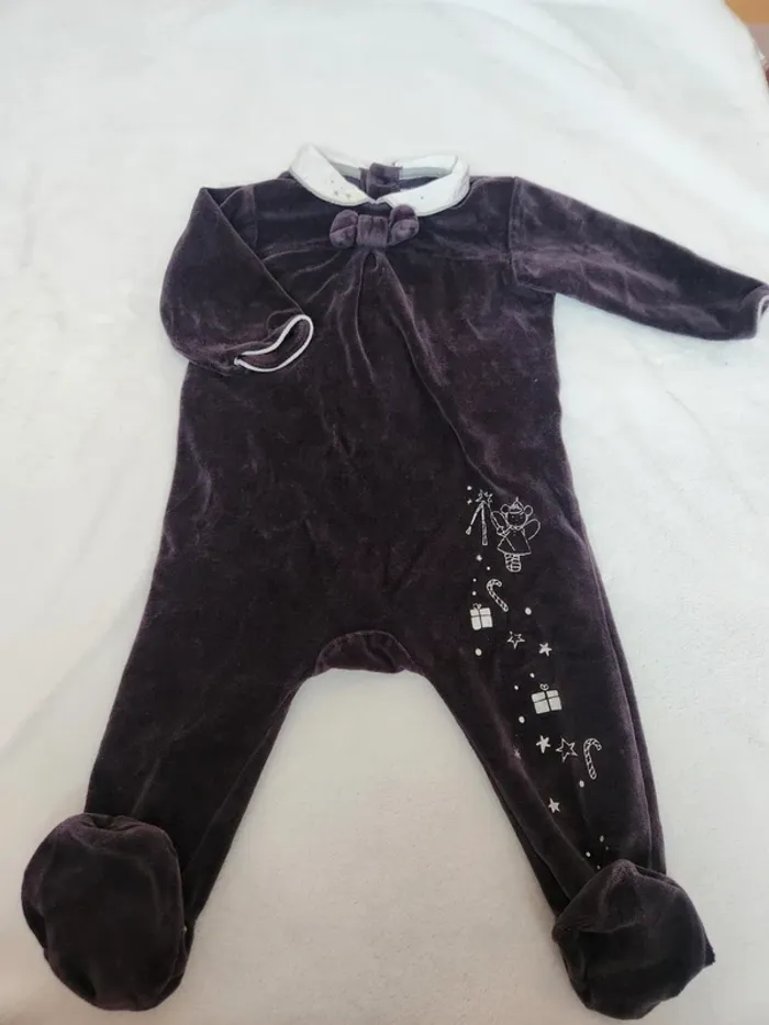 Joli pyjama velours mauve bébé fille col Claudine automne/hiver Sergent Major 9 mois - photo numéro 2