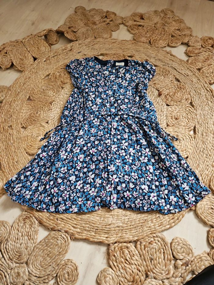 Robe fleurie - photo numéro 3