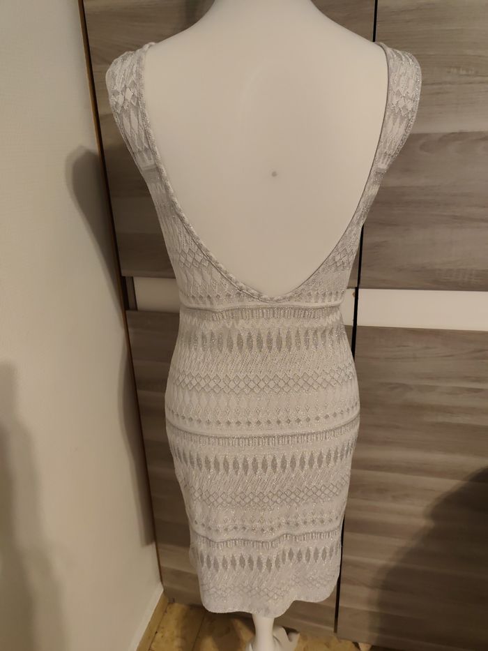 Robe argentée scintillante dos nu – S/36-38 - photo numéro 4