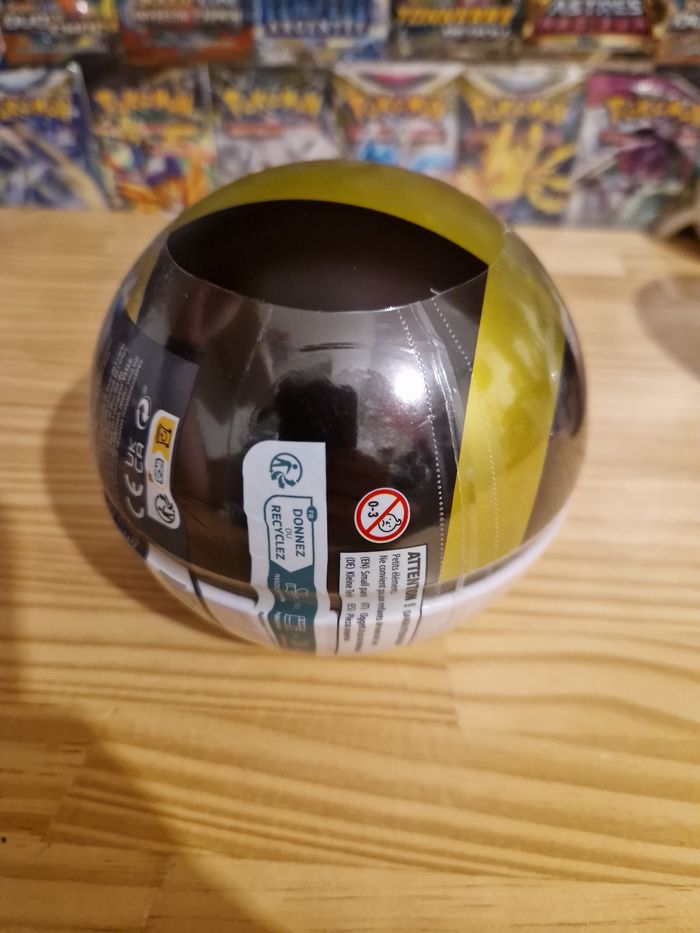 Pokémon Pokéball Hyper Ball sceller français - photo numéro 2