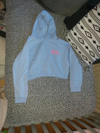 Pull primark taille 11/12 152cm
