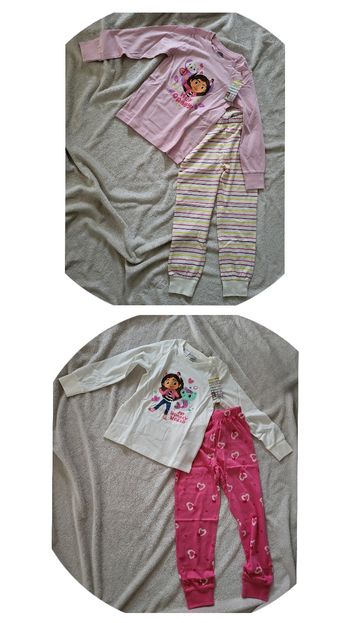 Lot 2 pyjamas Gabby's Dollhouse