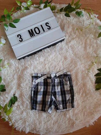Short à carreaux