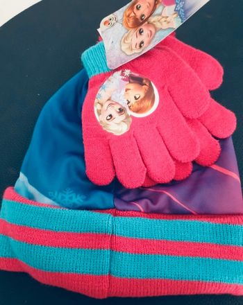 Ensemble bonnet + gants Frozen Fushia