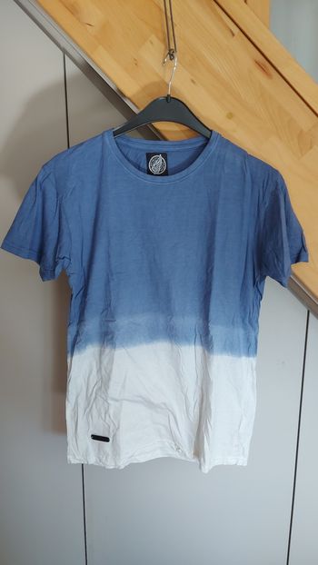 Tee-shirt