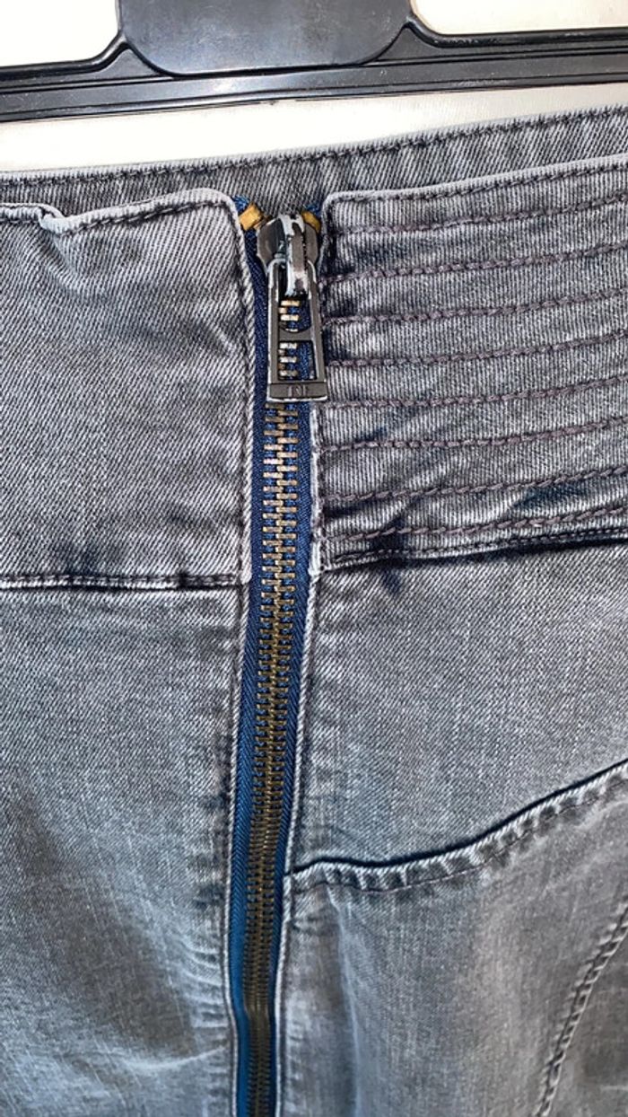 Jupe en jean noir extensible taille 42 - photo numéro 2