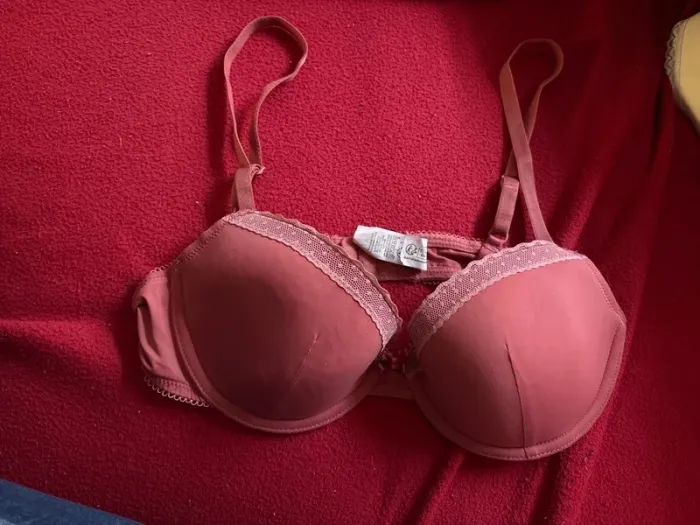Soutien gorge bordure dentelle