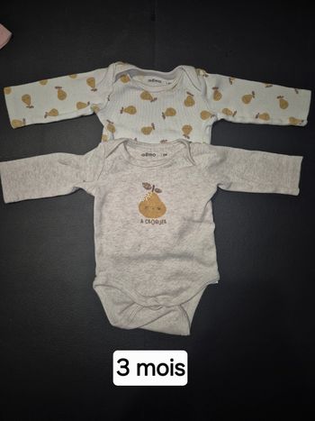 Bodies fille 3 mois