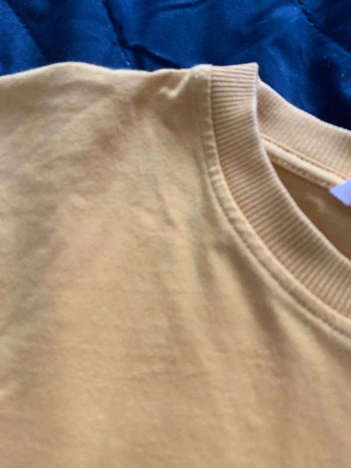 T-shirt jaune moutarde - photo numéro 2