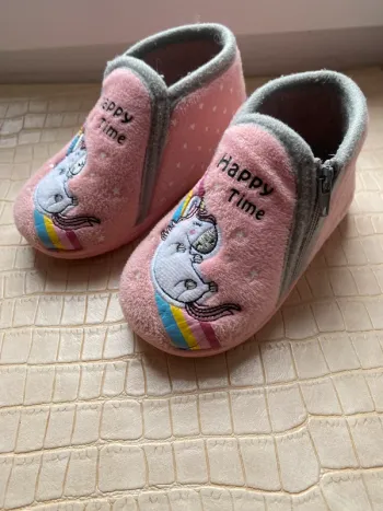 Chaussons rose licorne fille fermetures 22