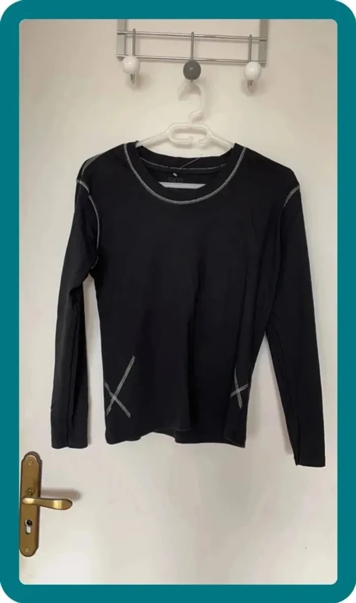 Pull noir