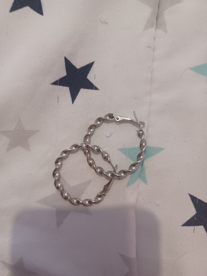Lot de 2 boucles d'oreilles créoles - photo numéro 2
