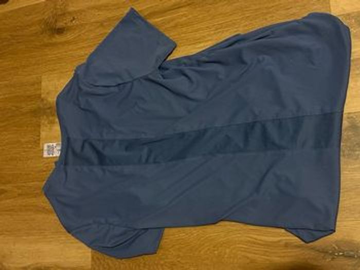 T-shirt bleu décathlon - photo numéro 4