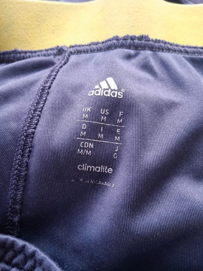 Short adidas taille M - photo numéro 6