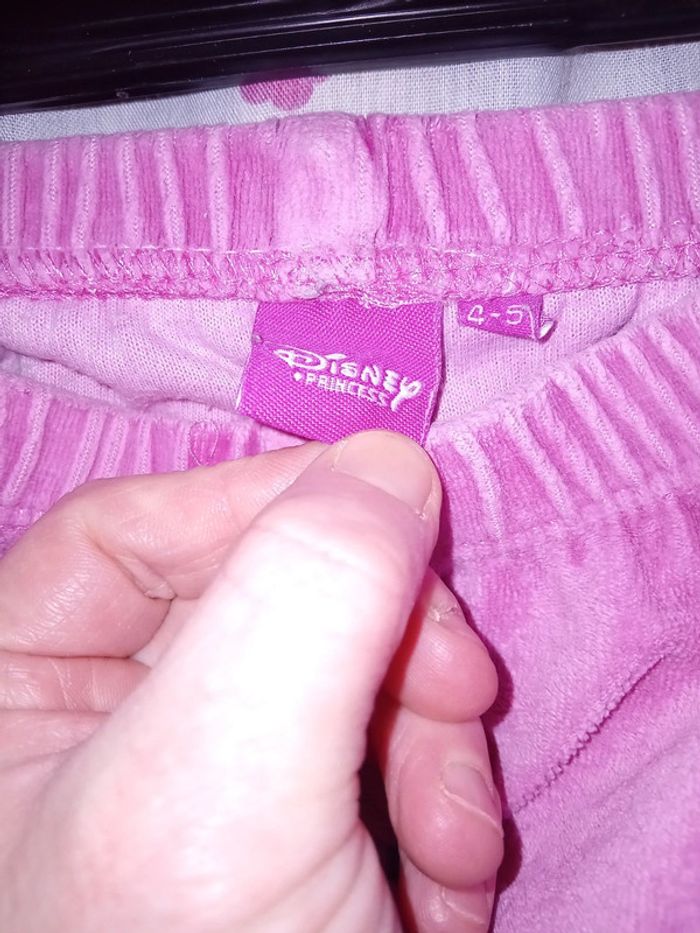 Pyjama 2 pièces rose. Disney 4 ans - photo numéro 4