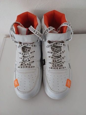 Nike Air Force 1 Mid blanches & orange – Taille 43 – Très bon état