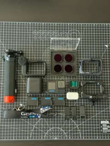 GoPro HERO13 Black + accessoires (LIRE LA DESCRIPTION)