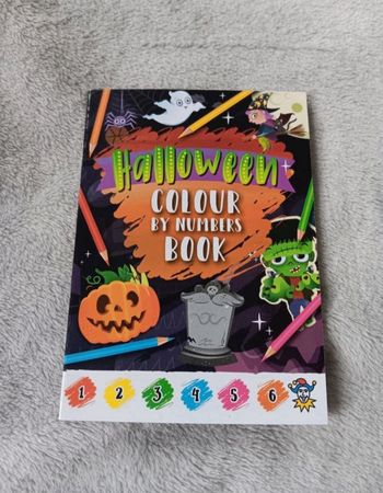 Livre de coloriage par numero halloween