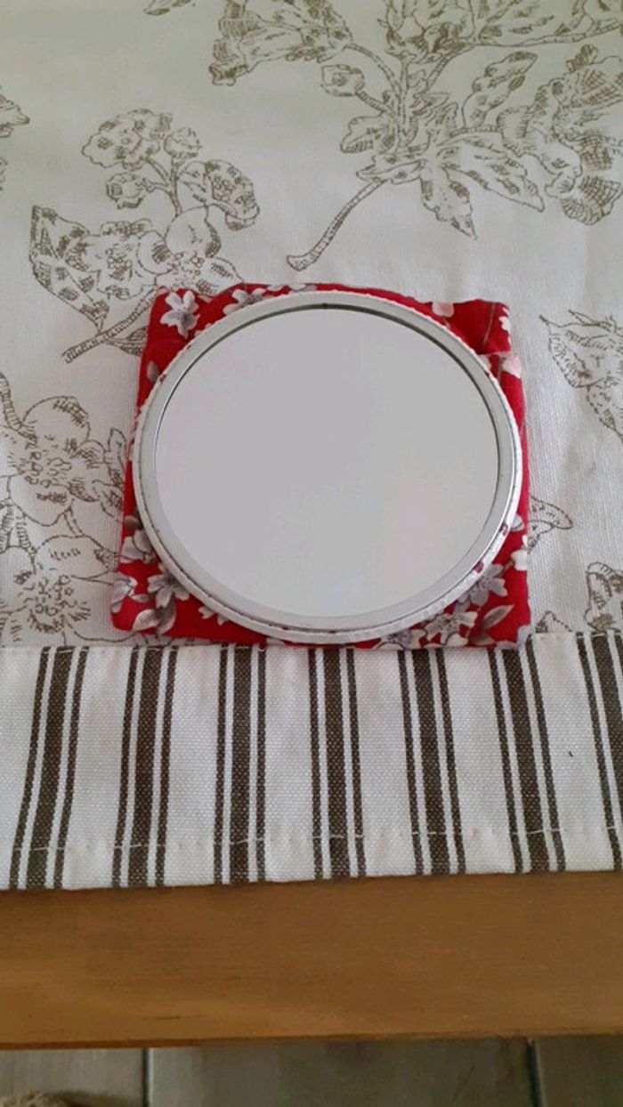 Miroir + pochette - photo numéro 2