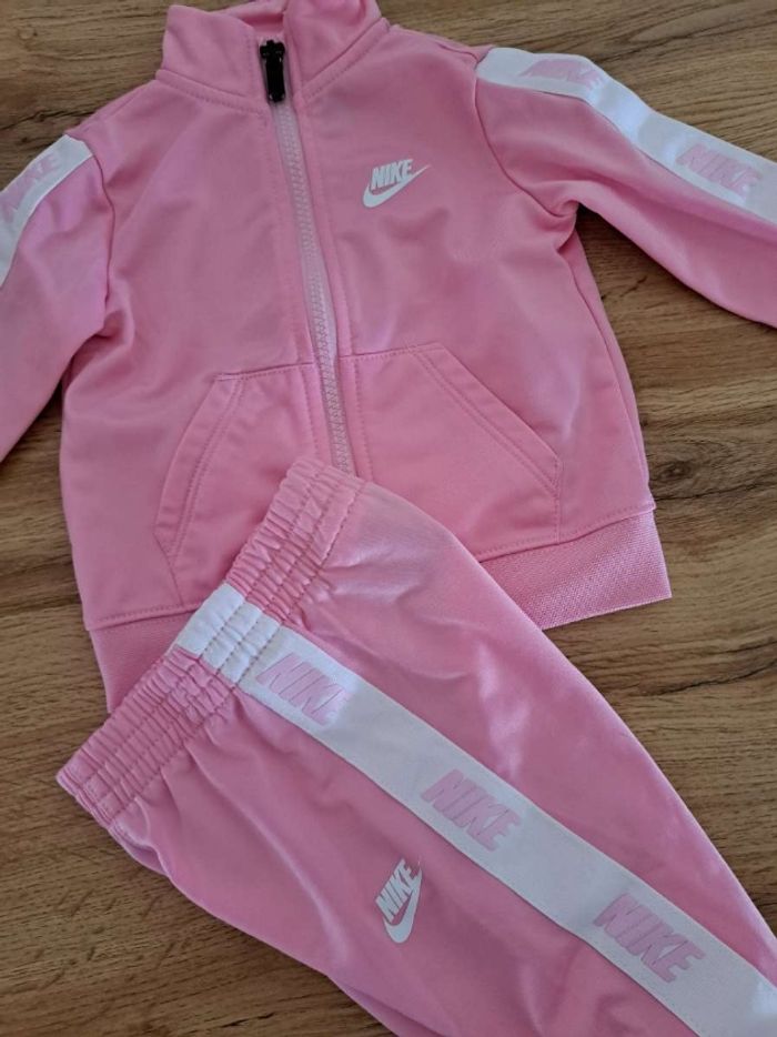 Ensemble jogging nike - photo numéro 2