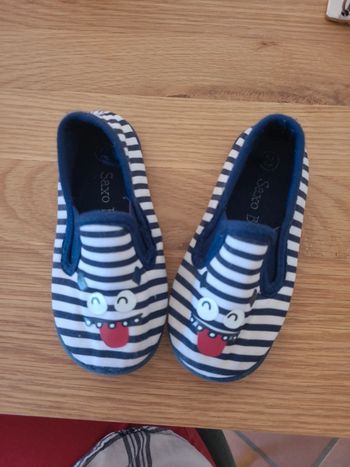 Chaussons taille 23
