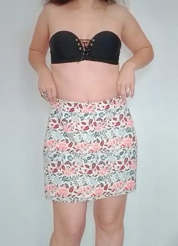 Jupe courte broderies fleurie Promod taille 36