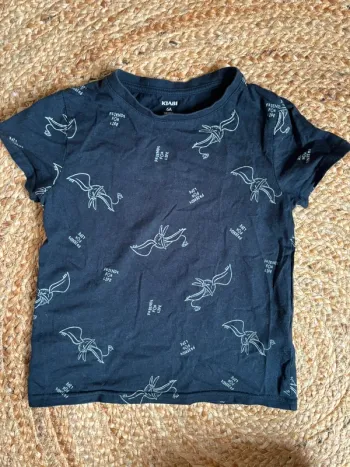 T-shirt Kiabi bleu marine pélican 6 ans tbe