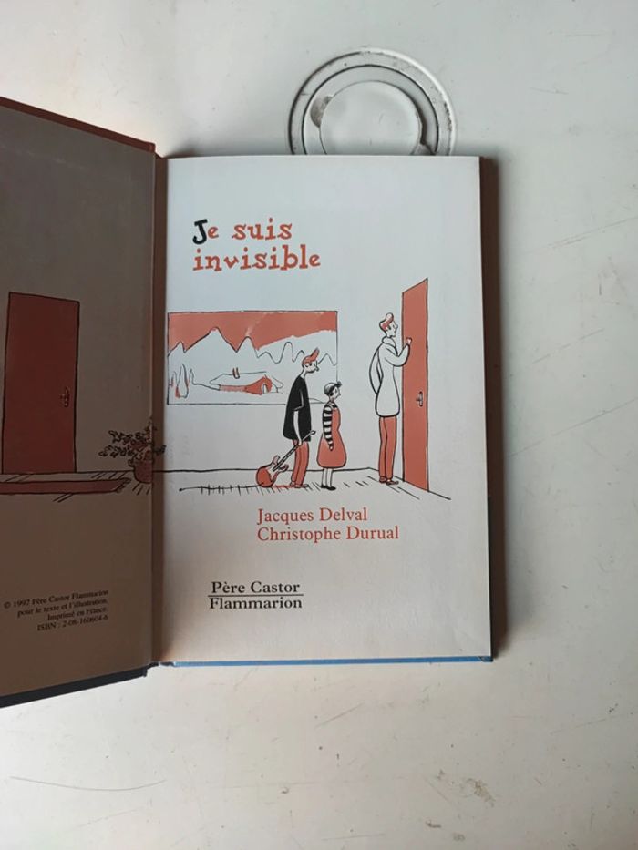 Livre je suis invisible - photo numéro 2
