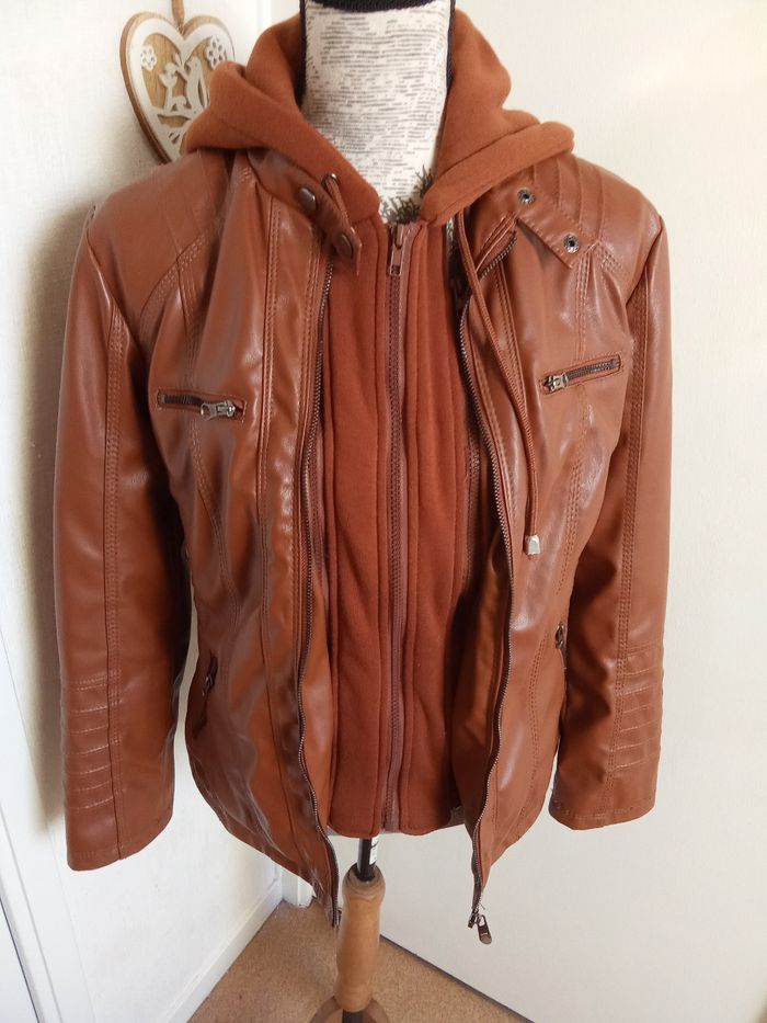 Veste femme taille S ou 36-38,  capuche, simili hiver, chaude - photo numéro 5