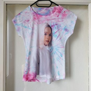 T-shirt neuf taille 6 ans série mercredi