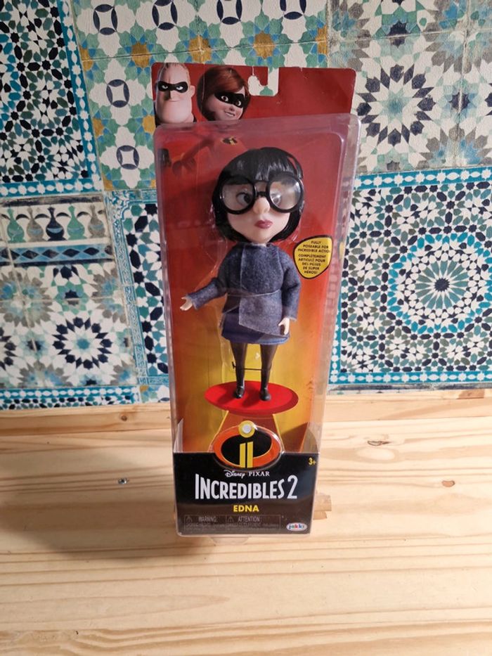 Figurine poupée edna indestructible 2