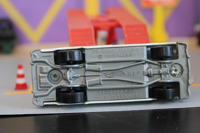 Hot wheels Chevy 55 - photo numéro 10