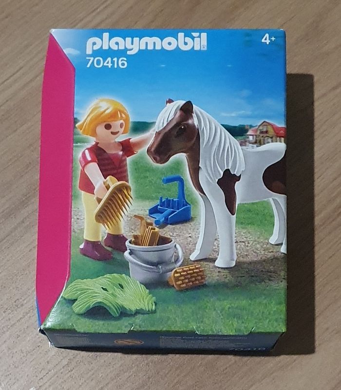 Playmobil "enfant et son poney"