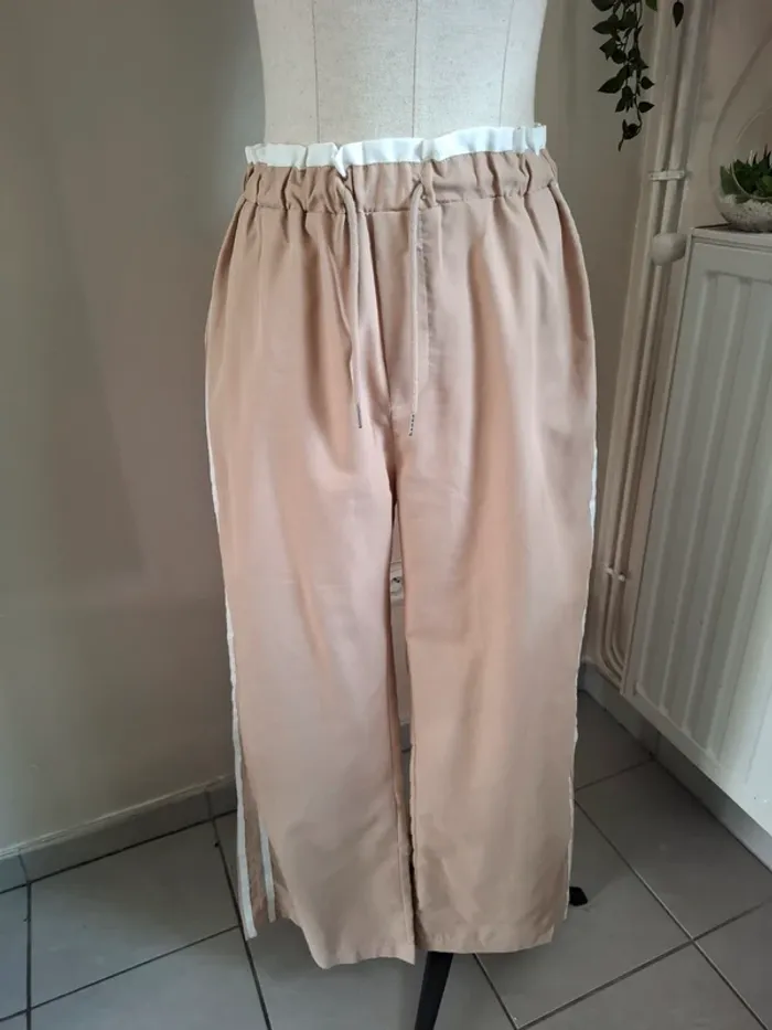 Pantalon beige shein T38 🌟