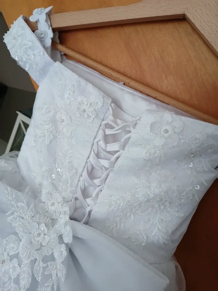 Magnifique Robe de demoiselle d'honneur en dentelle et tulle pailletée Taille 6 ans🌿💝 - photo numéro 19