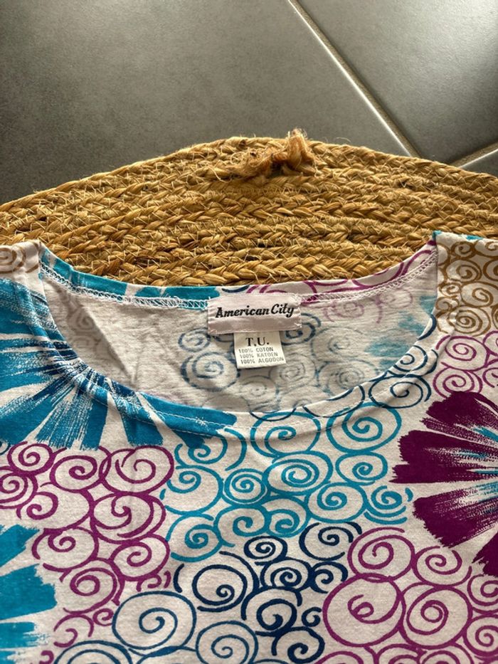 T shirt fleurit - photo numéro 3