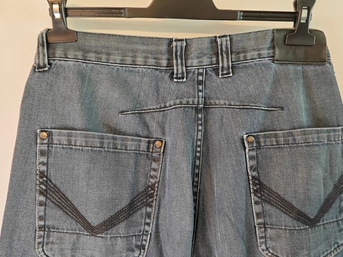 Jeans Scania - photo numéro 4