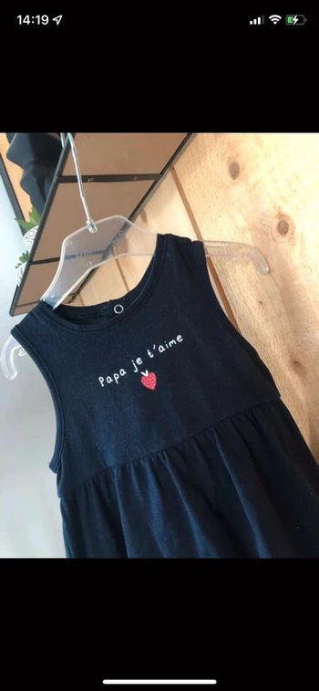 Jolie petite robe 9 mois