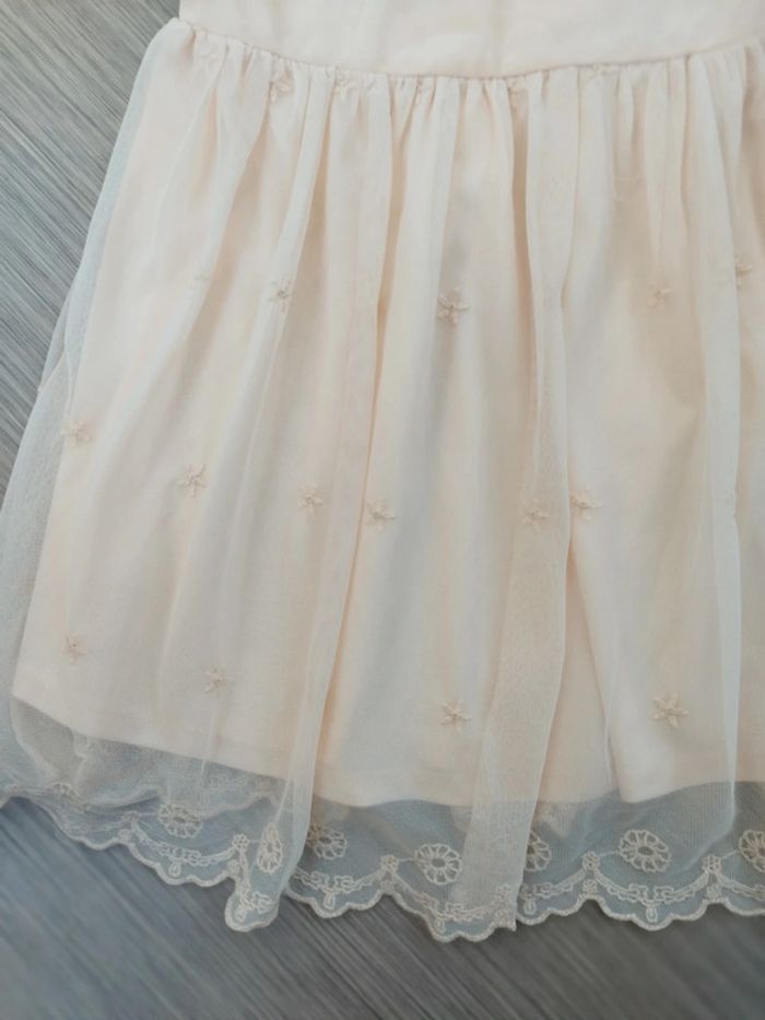 Robe beige fille taille 4 ans - photo numéro 2