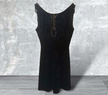 Robe de soirée sans manches dos V  34/36