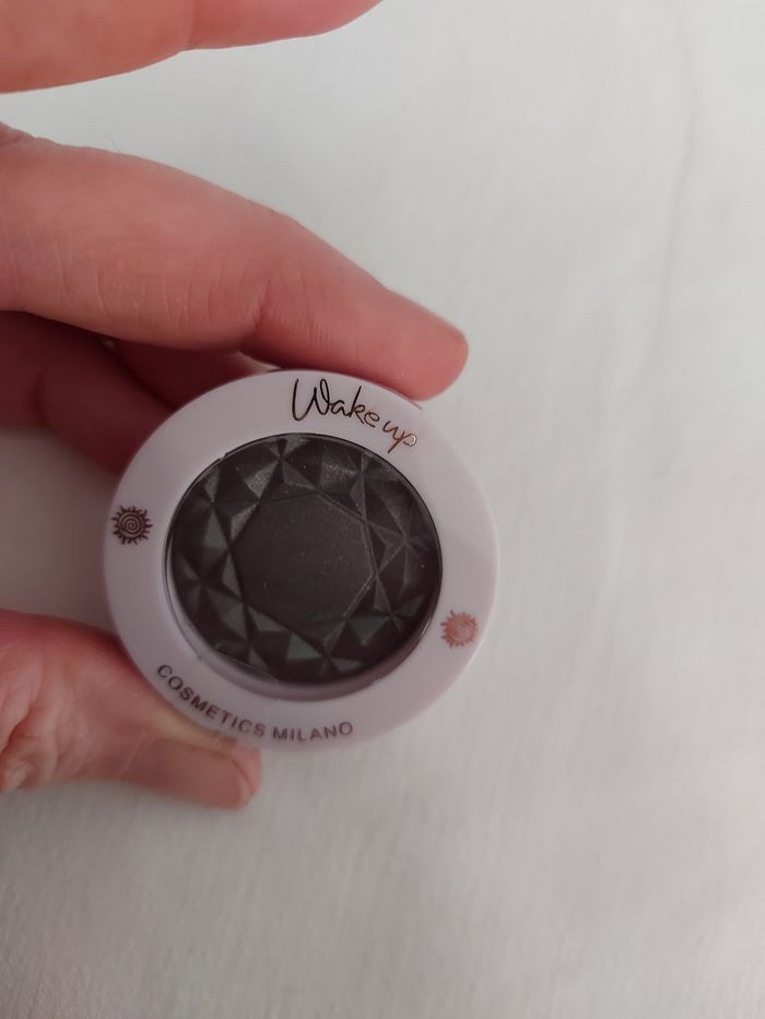 Ombre à paupières - photo numéro 2