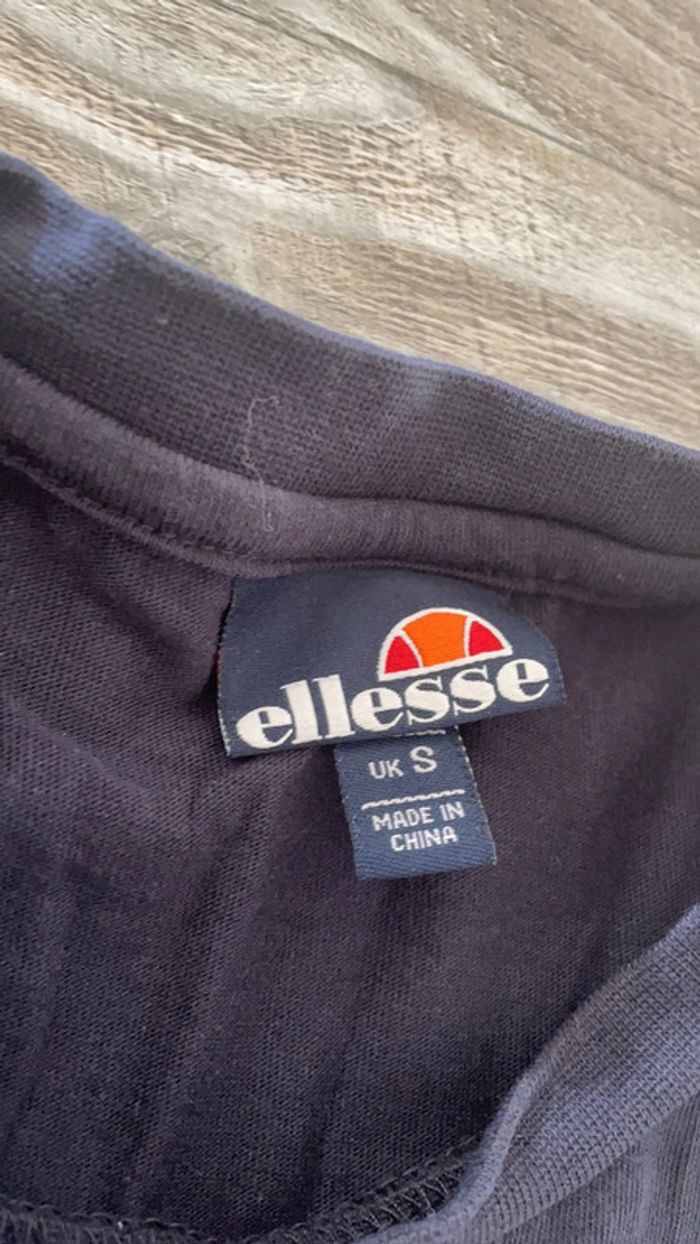 T shirt ellesse taille S Marine - photo numéro 2