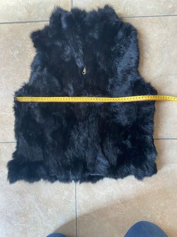 Veste sans manches fourrure noire 
