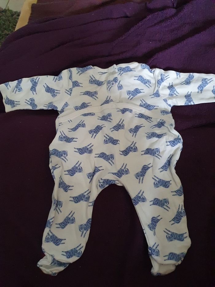 Pyjama tigre neuf - photo numéro 2